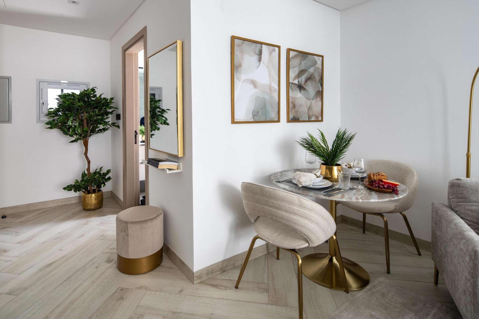 Apartment Frank Porter - Empire Residences *
