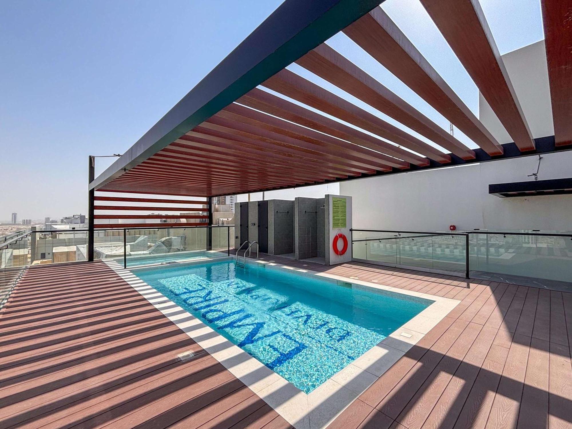 Frank Porter - Empire Residences Apartment